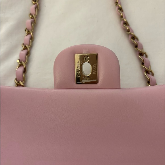 CHANEL π€ 24S Light Pink Lambskin Mini Classic Flap Bag - Picture 9 of 16
